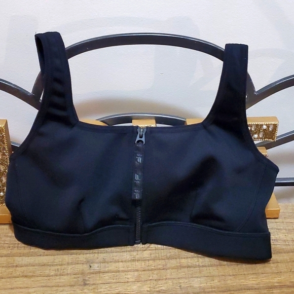 Fabletics Front Zip High Impact Sports Bra Black Sz M - Picture 1 of 8